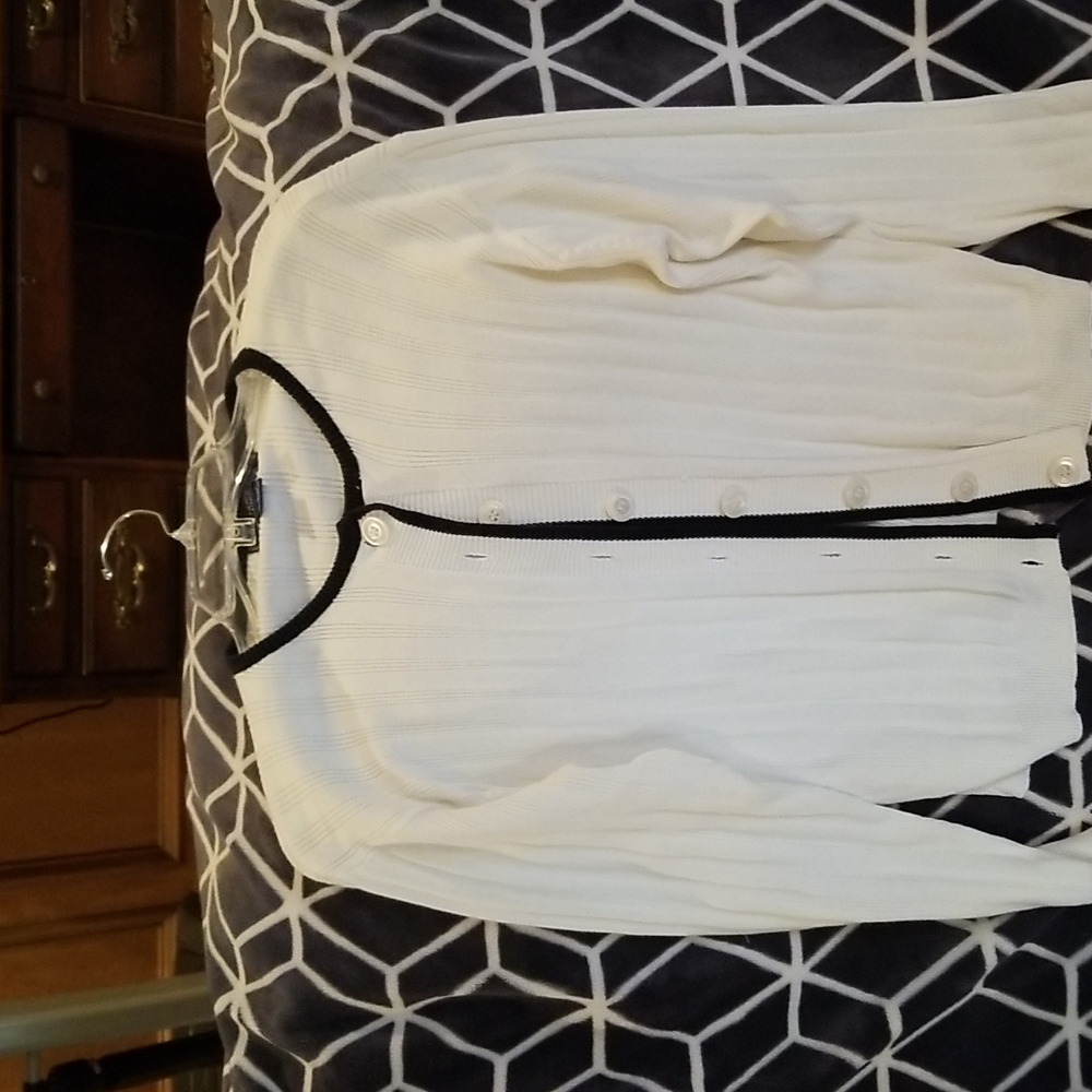 Womans Sweater with Black Detail
